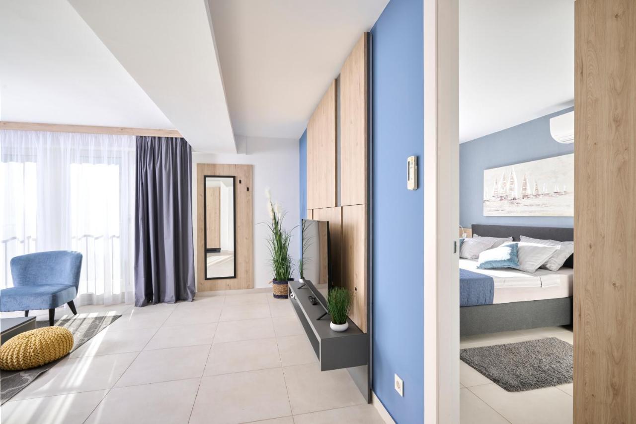 Apartment Mirabilis